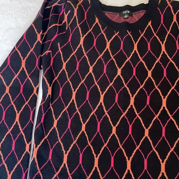 Fate black sweater with pink and orange graphic design - Picture 9 of 9